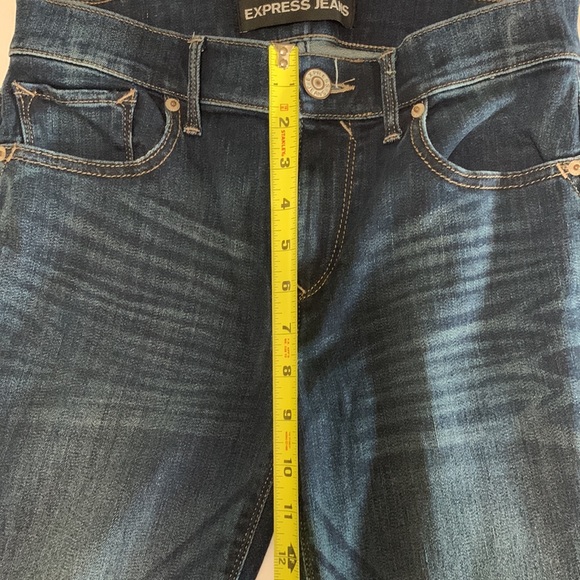 Express slim flare jeans in a size 6 - Picture 6 of 7